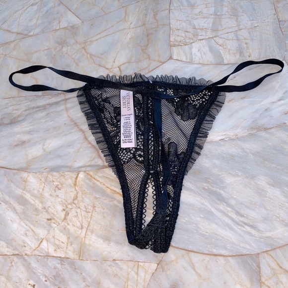 Victorias Secret Dream Angels Lace Ruffle trim Crotchless V string Panty Black - Picture 4 of 6